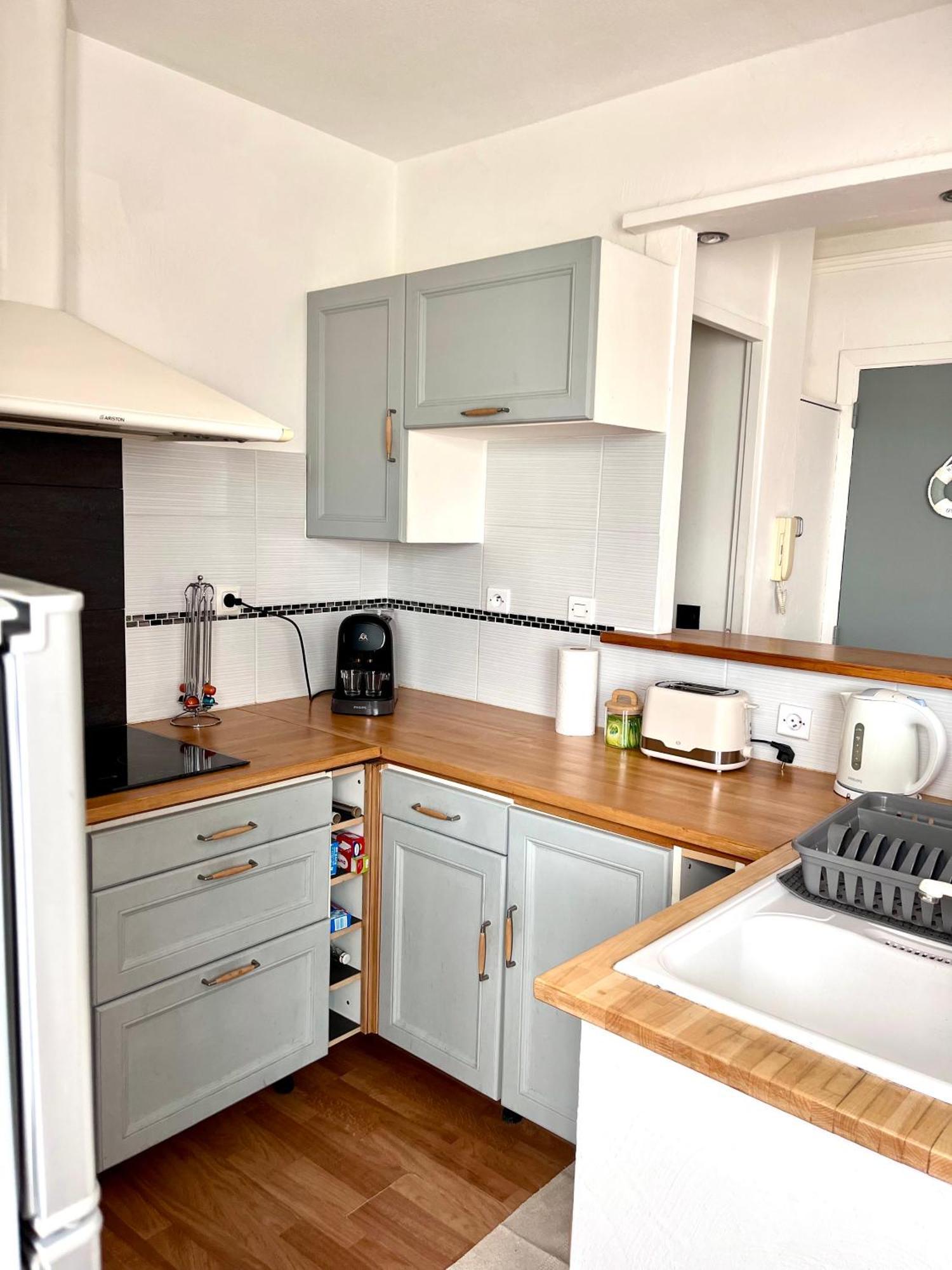 Port De - 40m2 - 4 Personnes - Place De Parking *