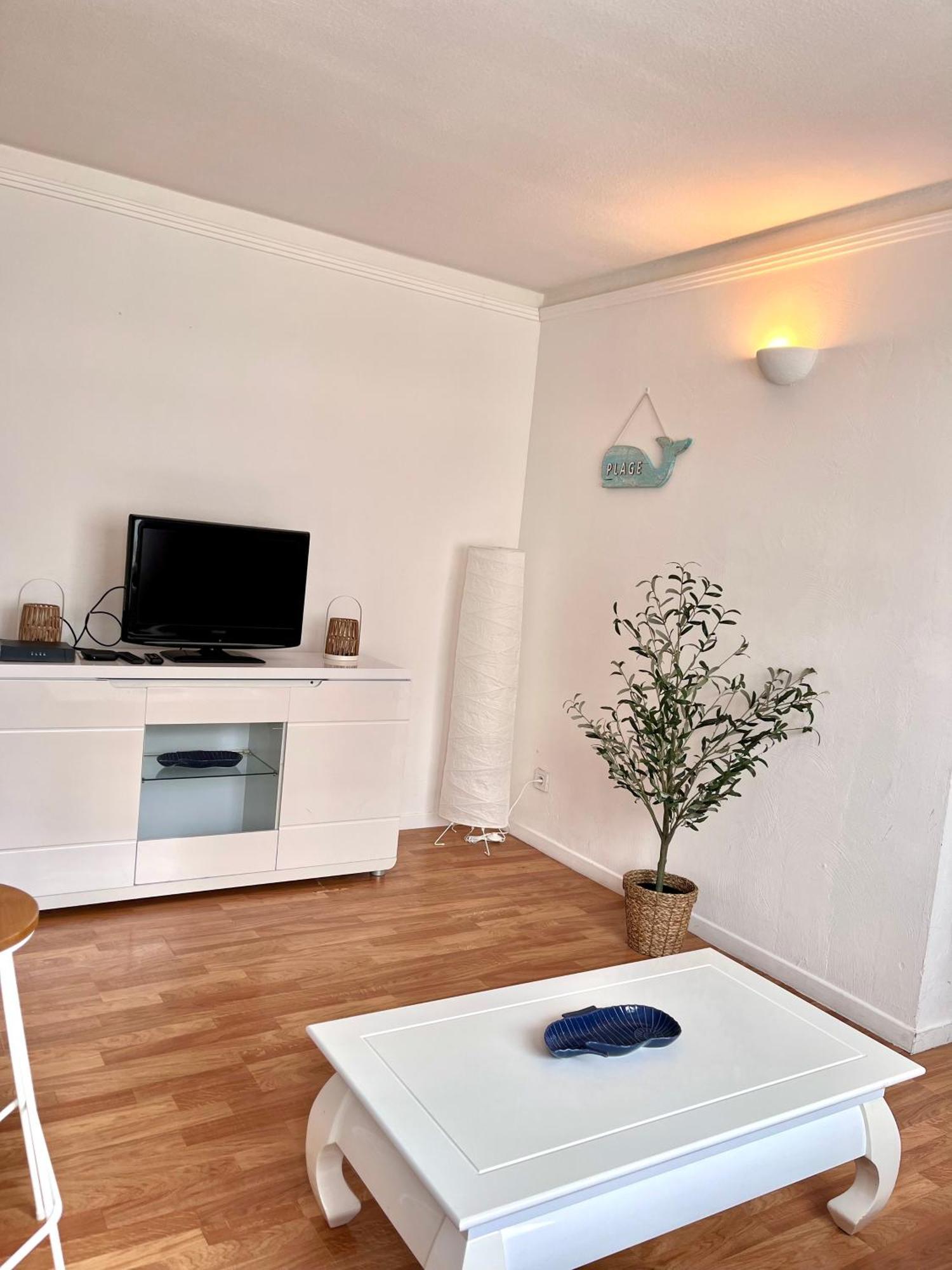 Appartement Port De - 40m2 - 4 Personnes - Place De Parking